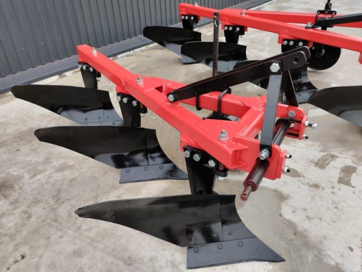 تصویر 1 از گاوآهن سبلان یک پیکره مقاوم برای شخم عمیق